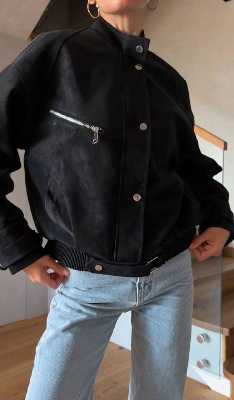 Жіноча куртка з екошкіри Vintage з коміром-стійкою
